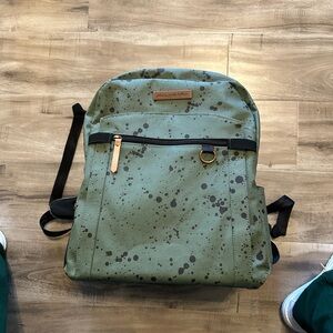 Petunia Pickle Bottom Green Speckled Baby Bag